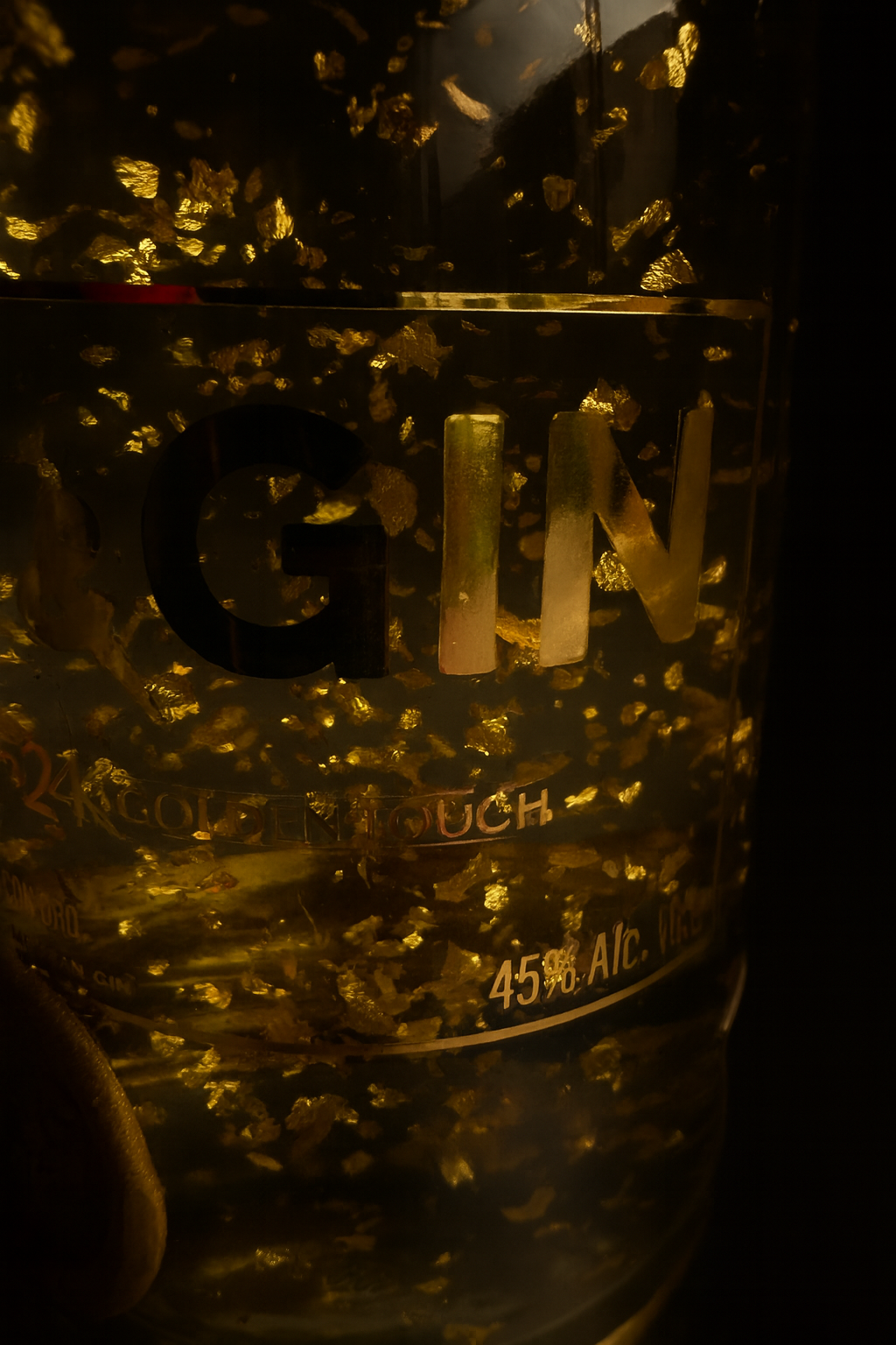 •1 Botella Gold & Gin 750 ml con oro 24k comestible - ENVÍO YA INCLUIDO.